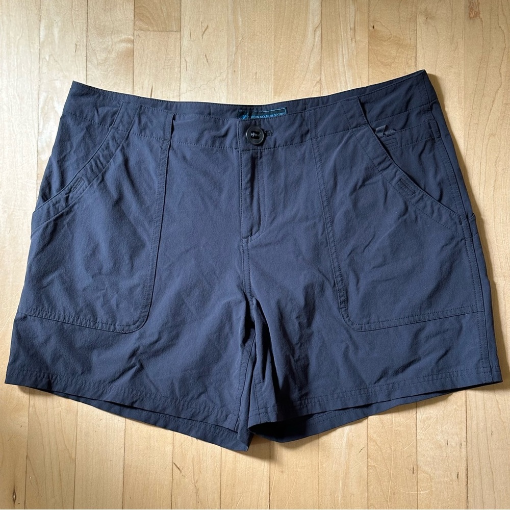 Eastern Mountain Sports Shorts 12